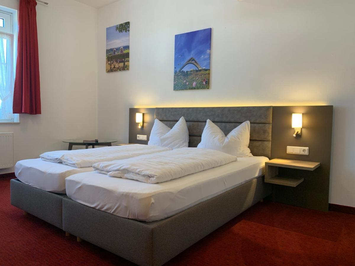 Muhve In Hotel